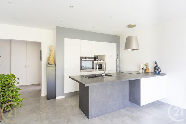 Appartement F3 à vendre - 3 pièces - 64,53 m2 - Mandelieu La Napoule - 06 - PROVENCE-ALPES-COTE-D-AZUR