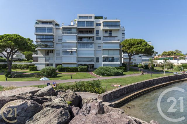 Appartement F3 à vendre - 3 pièces - 64,53 m2 - Mandelieu La Napoule - 06 - PROVENCE-ALPES-COTE-D-AZUR