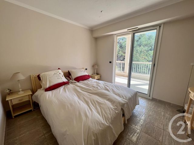 Appartement F4 &agrave; vendre - 4 pi&egrave;ces - 108,13 m2 - Mandelieu La Napoule - 06 - PROVENCE-ALPES-COTE-D-AZUR