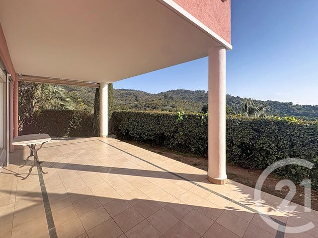 Appartement F3 &agrave; vendre - 3 pi&egrave;ces - 82 m2 - Mandelieu La Napoule - 06 - PROVENCE-ALPES-COTE-D-AZUR