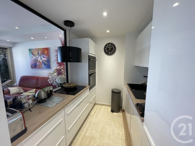 Appartement F3 à vendre - 3 pièces - 61 m2 - Mandelieu La Napoule - 06 - PROVENCE-ALPES-COTE-D-AZUR