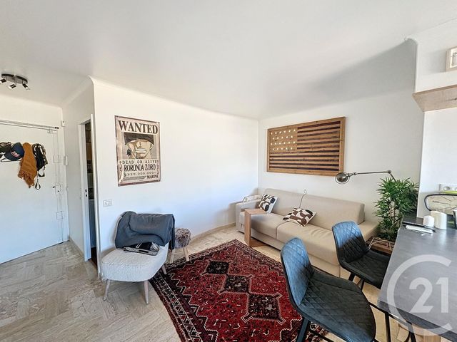 Appartement F1 à vendre - 1 pièce - 27,90 m2 - Mandelieu La Napoule - 06 - PROVENCE-ALPES-COTE-D-AZUR