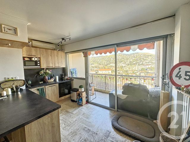 Appartement F1 à vendre - 1 pièce - 27,90 m2 - Mandelieu La Napoule - 06 - PROVENCE-ALPES-COTE-D-AZUR