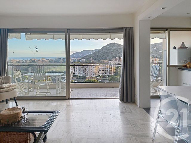 Appartement F2 &agrave; vendre - 2 pi&egrave;ces - 50 m2 - Mandelieu La Napoule - 06 - PROVENCE-ALPES-COTE-D-AZUR