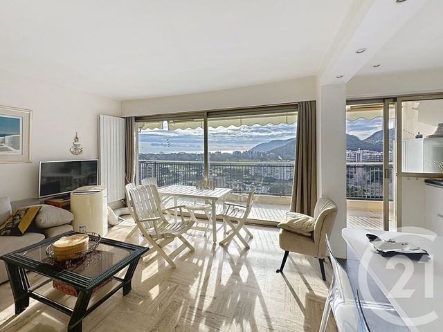 Appartement F2 &agrave; vendre - 2 pi&egrave;ces - 50 m2 - Mandelieu La Napoule - 06 - PROVENCE-ALPES-COTE-D-AZUR