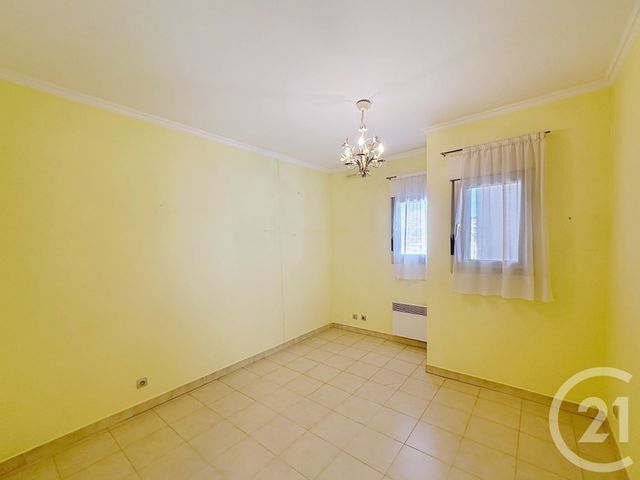 Appartement F3 à vendre - 3 pièces - 55,28 m2 - Cannes La Bocca - 06 - PROVENCE-ALPES-COTE-D-AZUR