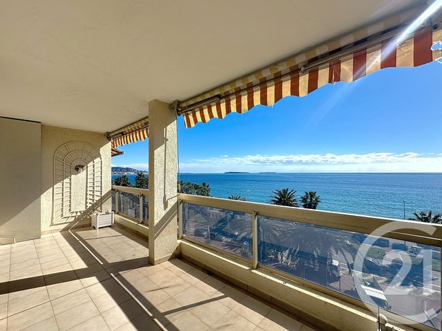 Appartement F3 à vendre - 3 pièces - 55,28 m2 - Cannes La Bocca - 06 - PROVENCE-ALPES-COTE-D-AZUR