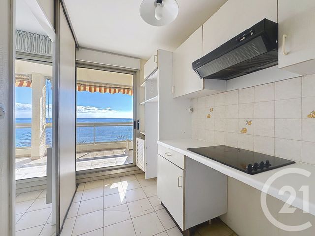Appartement F3 à vendre - 3 pièces - 55,28 m2 - Cannes La Bocca - 06 - PROVENCE-ALPES-COTE-D-AZUR