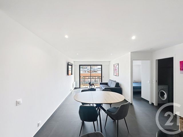 Appartement F3 à vendre - 3 pièces - 53,14 m2 - Mandelieu La Napoule - 06 - PROVENCE-ALPES-COTE-D-AZUR