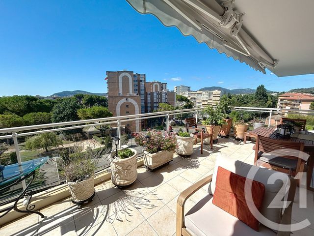 Appartement F3 &agrave; vendre - 3 pi&egrave;ces - 70,25 m2 - Mandelieu La Napoule - 06 - PROVENCE-ALPES-COTE-D-AZUR
