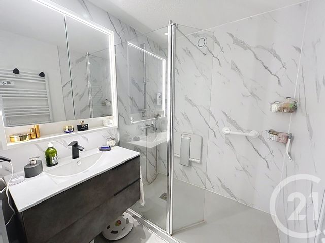 Appartement F3 &agrave; vendre - 3 pi&egrave;ces - 70,25 m2 - Mandelieu La Napoule - 06 - PROVENCE-ALPES-COTE-D-AZUR