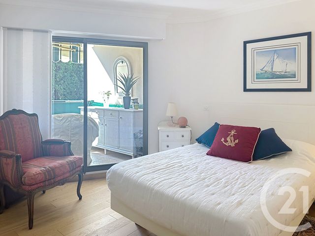 Appartement F3 à vendre - 3 pièces - 87,97 m2 - Mandelieu La Napoule - 06 - PROVENCE-ALPES-COTE-D-AZUR