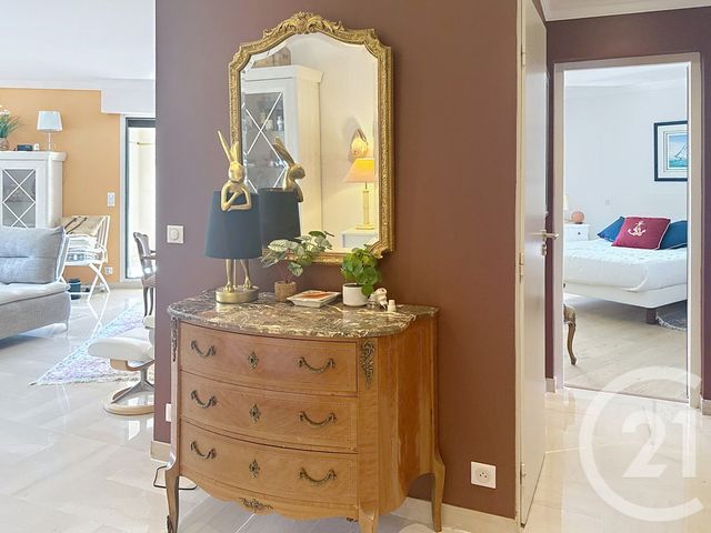 Appartement F3 à vendre - 3 pièces - 87,97 m2 - Mandelieu La Napoule - 06 - PROVENCE-ALPES-COTE-D-AZUR