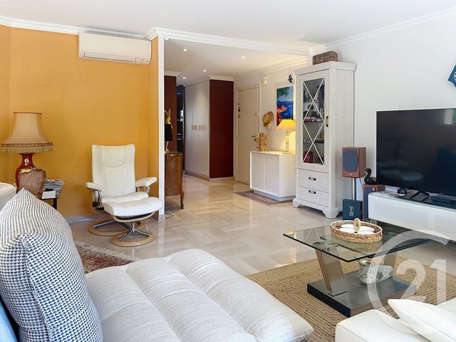 Appartement F3 à vendre - 3 pièces - 87,97 m2 - Mandelieu La Napoule - 06 - PROVENCE-ALPES-COTE-D-AZUR