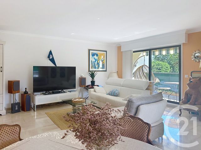 Appartement F3 à vendre - 3 pièces - 87,97 m2 - Mandelieu La Napoule - 06 - PROVENCE-ALPES-COTE-D-AZUR