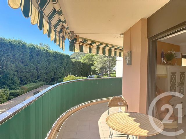 Appartement F3 à vendre - 3 pièces - 87,97 m2 - Mandelieu La Napoule - 06 - PROVENCE-ALPES-COTE-D-AZUR