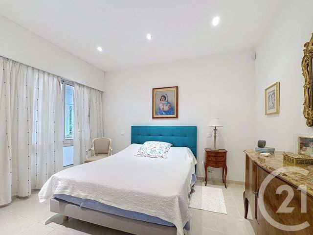 Appartement F7 et + à vendre - 7 pièces - 169,77 m2 - Mandelieu La Napoule - 06 - PROVENCE-ALPES-COTE-D-AZUR