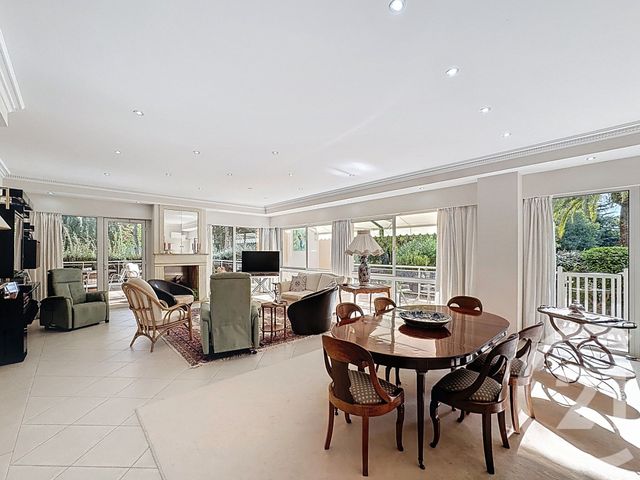 Appartement F7 et + à vendre - 7 pièces - 169,77 m2 - Mandelieu La Napoule - 06 - PROVENCE-ALPES-COTE-D-AZUR