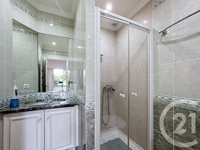 Appartement F7 et + à vendre - 7 pièces - 169,77 m2 - Mandelieu La Napoule - 06 - PROVENCE-ALPES-COTE-D-AZUR