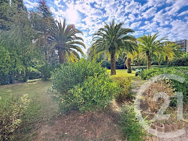 Appartement F7 et + à vendre - 7 pièces - 169,77 m2 - Mandelieu La Napoule - 06 - PROVENCE-ALPES-COTE-D-AZUR