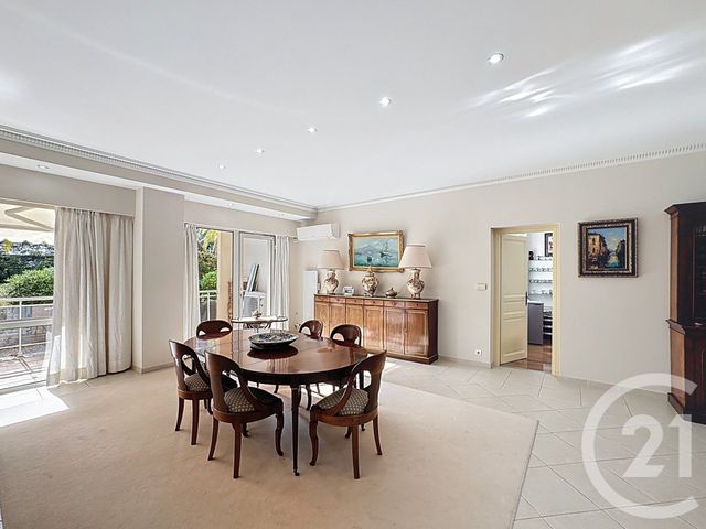 Appartement F7 et + à vendre - 7 pièces - 169,77 m2 - Mandelieu La Napoule - 06 - PROVENCE-ALPES-COTE-D-AZUR