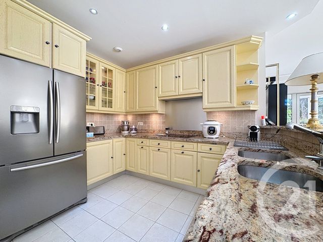 Appartement F7 et + à vendre - 7 pièces - 169,77 m2 - Mandelieu La Napoule - 06 - PROVENCE-ALPES-COTE-D-AZUR