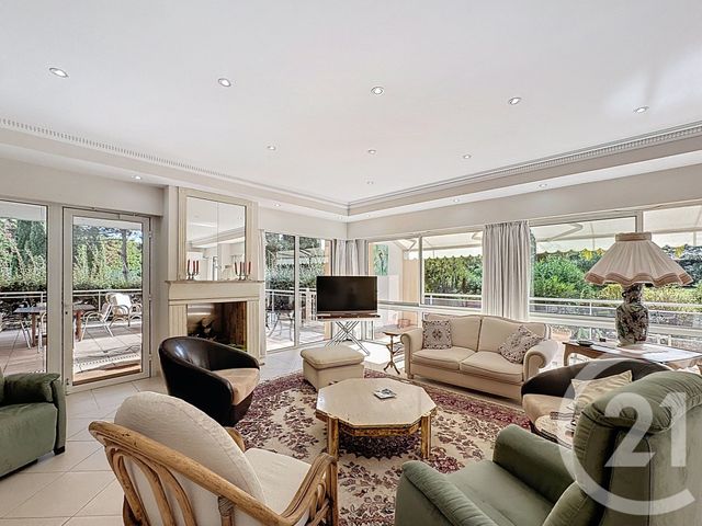 Appartement F7 et + à vendre - 7 pièces - 169,77 m2 - Mandelieu La Napoule - 06 - PROVENCE-ALPES-COTE-D-AZUR