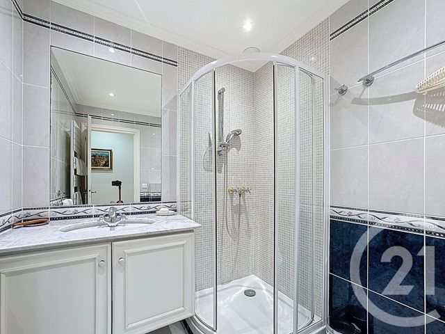 Appartement F7 et + à vendre - 7 pièces - 169,77 m2 - Mandelieu La Napoule - 06 - PROVENCE-ALPES-COTE-D-AZUR