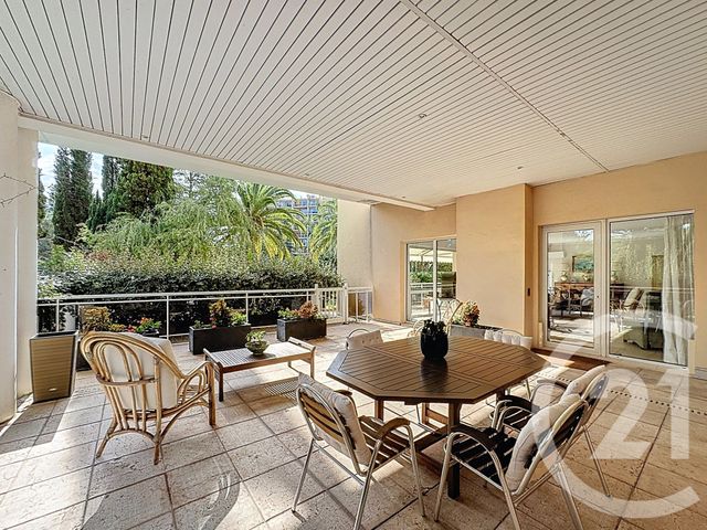 Appartement F7 et + à vendre - 7 pièces - 169,77 m2 - Mandelieu La Napoule - 06 - PROVENCE-ALPES-COTE-D-AZUR