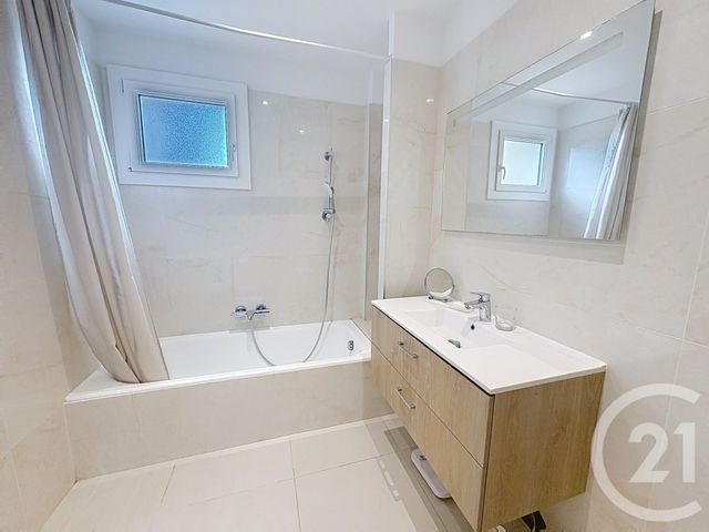 Appartement F3 &agrave; vendre - 3 pi&egrave;ces - 65,38 m2 - Mandelieu La Napoule - 06 - PROVENCE-ALPES-COTE-D-AZUR