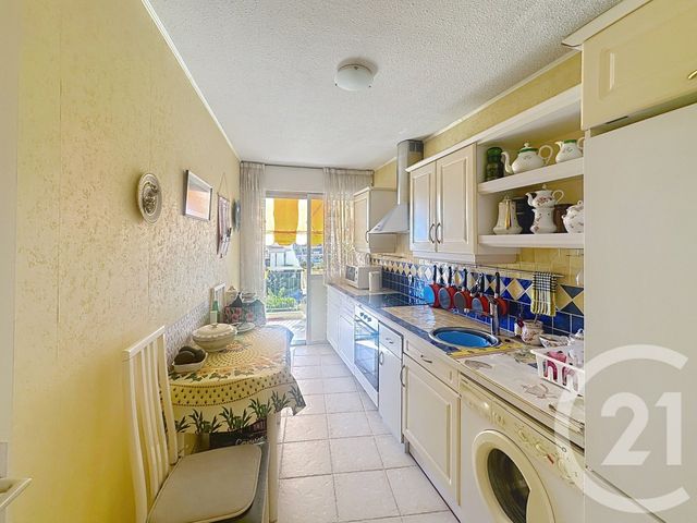 Appartement F2 à vendre - 2 pièces - 54,79 m2 - Mandelieu La Napoule - 06 - PROVENCE-ALPES-COTE-D-AZUR