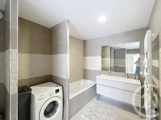 Appartement F4 à vendre - 4 pièces - 92 m2 - Mandelieu La Napoule - 06 - PROVENCE-ALPES-COTE-D-AZUR