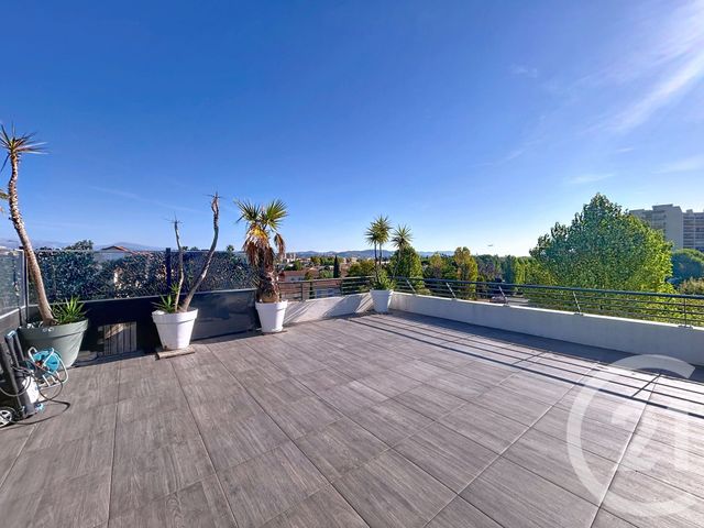 Appartement F4 à vendre - 4 pièces - 92 m2 - Mandelieu La Napoule - 06 - PROVENCE-ALPES-COTE-D-AZUR