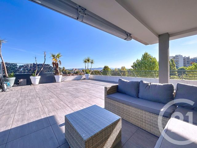 Appartement F4 à vendre - 4 pièces - 92 m2 - Mandelieu La Napoule - 06 - PROVENCE-ALPES-COTE-D-AZUR