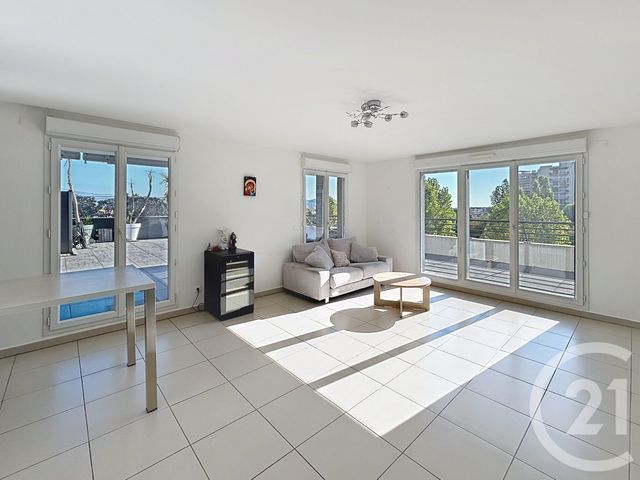 Appartement F4 à vendre - 4 pièces - 92 m2 - Mandelieu La Napoule - 06 - PROVENCE-ALPES-COTE-D-AZUR