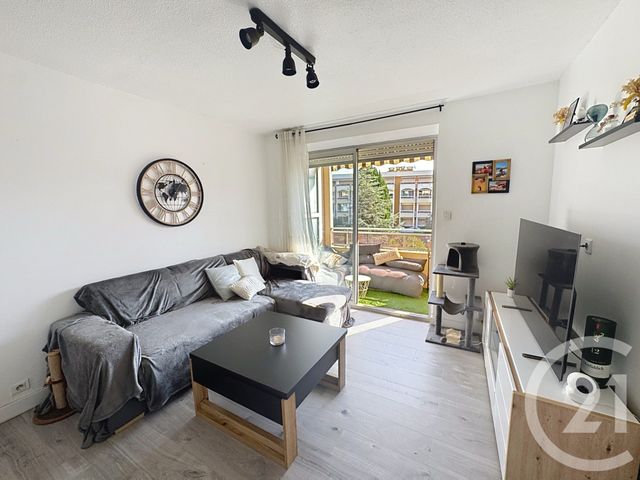 Appartement F2 à vendre - 2 pièces - 32,10 m2 - Mandelieu La Napoule - 06 - PROVENCE-ALPES-COTE-D-AZUR