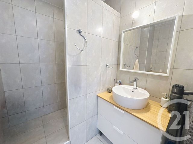 Appartement F2 à vendre - 2 pièces - 32,10 m2 - Mandelieu La Napoule - 06 - PROVENCE-ALPES-COTE-D-AZUR