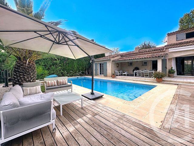 Maison à vendre - 4 pièces - 130 m2 - Mandelieu La Napoule - 06 - PROVENCE-ALPES-COTE-D-AZUR