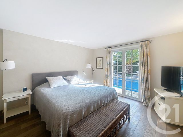 Maison à vendre - 4 pièces - 130 m2 - Mandelieu La Napoule - 06 - PROVENCE-ALPES-COTE-D-AZUR