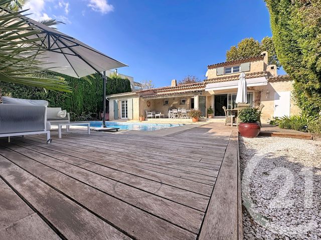 Maison à vendre - 4 pièces - 130 m2 - Mandelieu La Napoule - 06 - PROVENCE-ALPES-COTE-D-AZUR