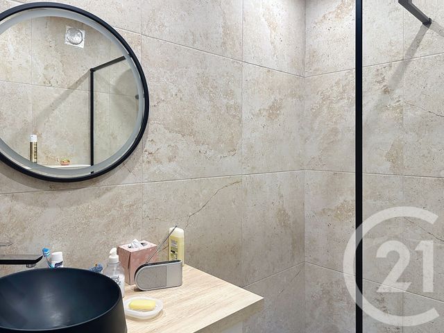 Appartement F1 à vendre - 2 pièces - 44,28 m2 - Mandelieu La Napoule - 06 - PROVENCE-ALPES-COTE-D-AZUR