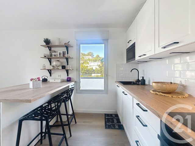 Appartement F3 à vendre - 3 pièces - 60,30 m2 - Mandelieu La Napoule - 06 - PROVENCE-ALPES-COTE-D-AZUR