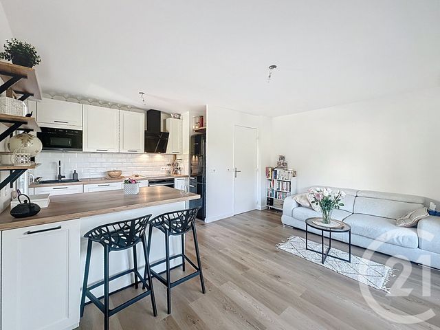 Appartement F3 à vendre - 3 pièces - 60,30 m2 - Mandelieu La Napoule - 06 - PROVENCE-ALPES-COTE-D-AZUR