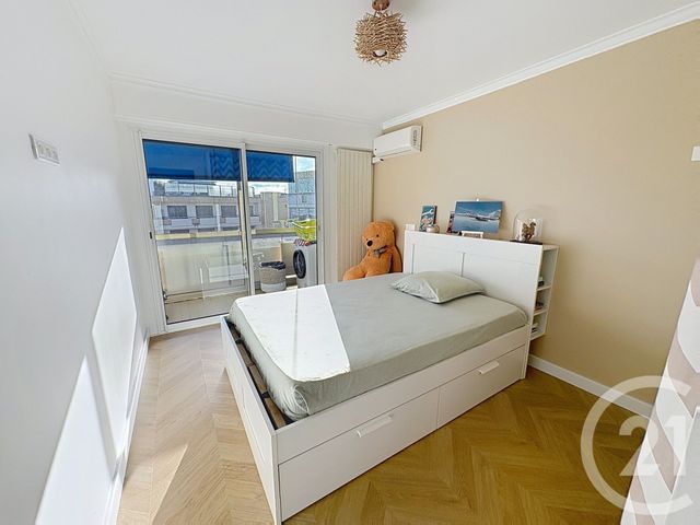 Appartement F4 à vendre - 4 pièces - 80 m2 - Mandelieu La Napoule - 06 - PROVENCE-ALPES-COTE-D-AZUR