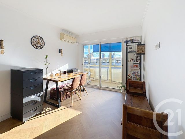 Appartement F4 à vendre - 4 pièces - 80 m2 - Mandelieu La Napoule - 06 - PROVENCE-ALPES-COTE-D-AZUR