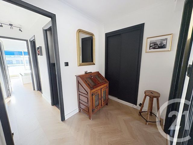 Appartement F4 à vendre - 4 pièces - 80 m2 - Mandelieu La Napoule - 06 - PROVENCE-ALPES-COTE-D-AZUR