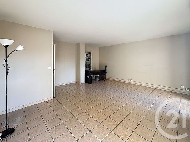 Appartement F4 à vendre - 4 pièces - 105 m2 - Mandelieu La Napoule - 06 - PROVENCE-ALPES-COTE-D-AZUR