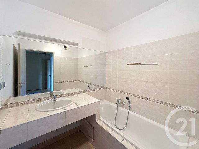 Appartement F4 à vendre - 4 pièces - 105 m2 - Mandelieu La Napoule - 06 - PROVENCE-ALPES-COTE-D-AZUR