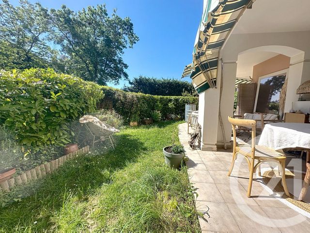 Appartement T2 à vendre - 2 pièces - 52,36 m2 - Mandelieu La Napoule - 06 - PROVENCE-ALPES-COTE-D-AZUR