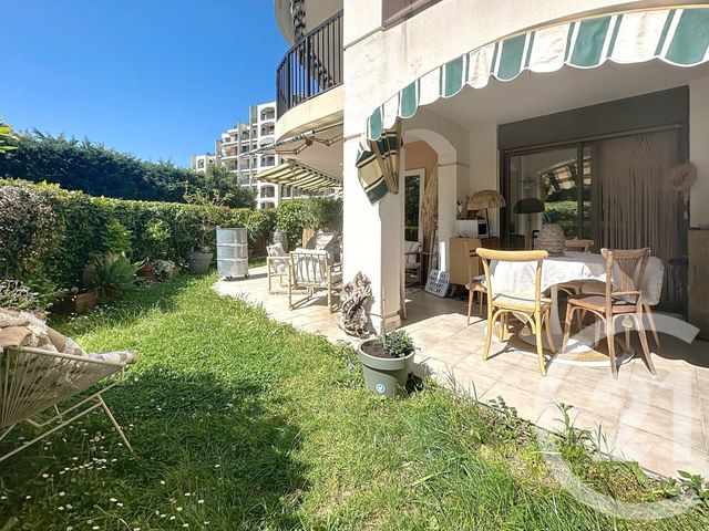 Appartement T2 à vendre - 2 pièces - 52,36 m2 - Mandelieu La Napoule - 06 - PROVENCE-ALPES-COTE-D-AZUR